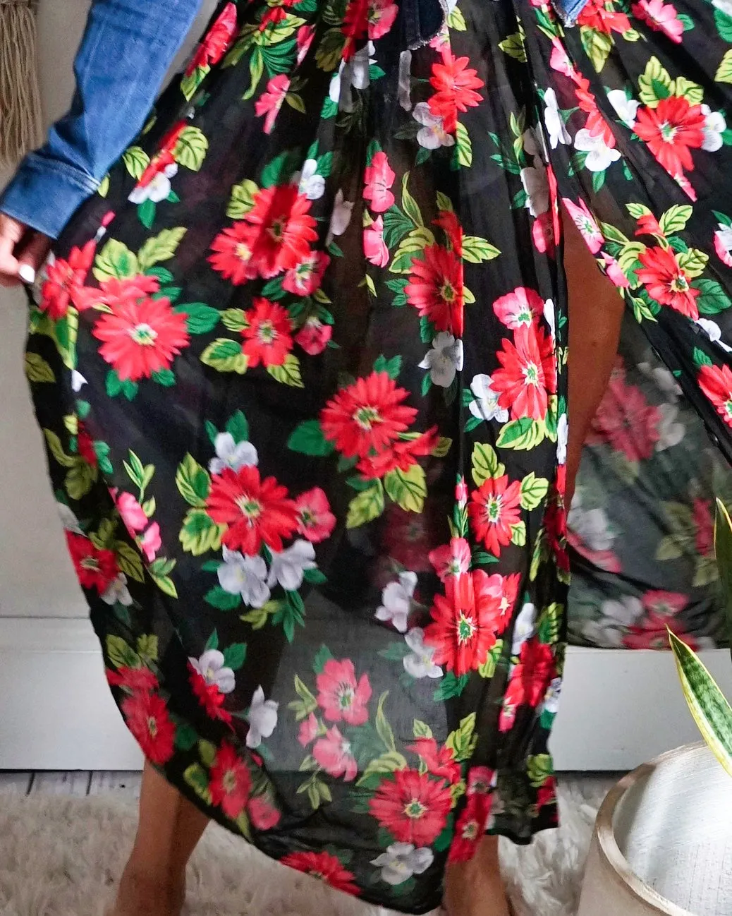 80's Daisy Floral Maxi Skirt