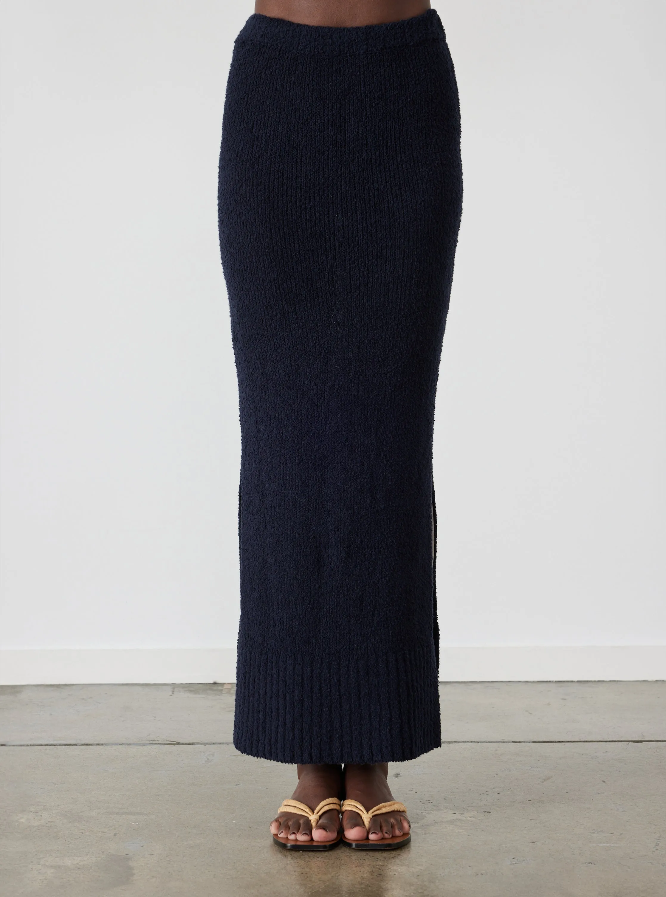 Arie Organic Cotton Cashmere Knit Maxi Skirt | Navy