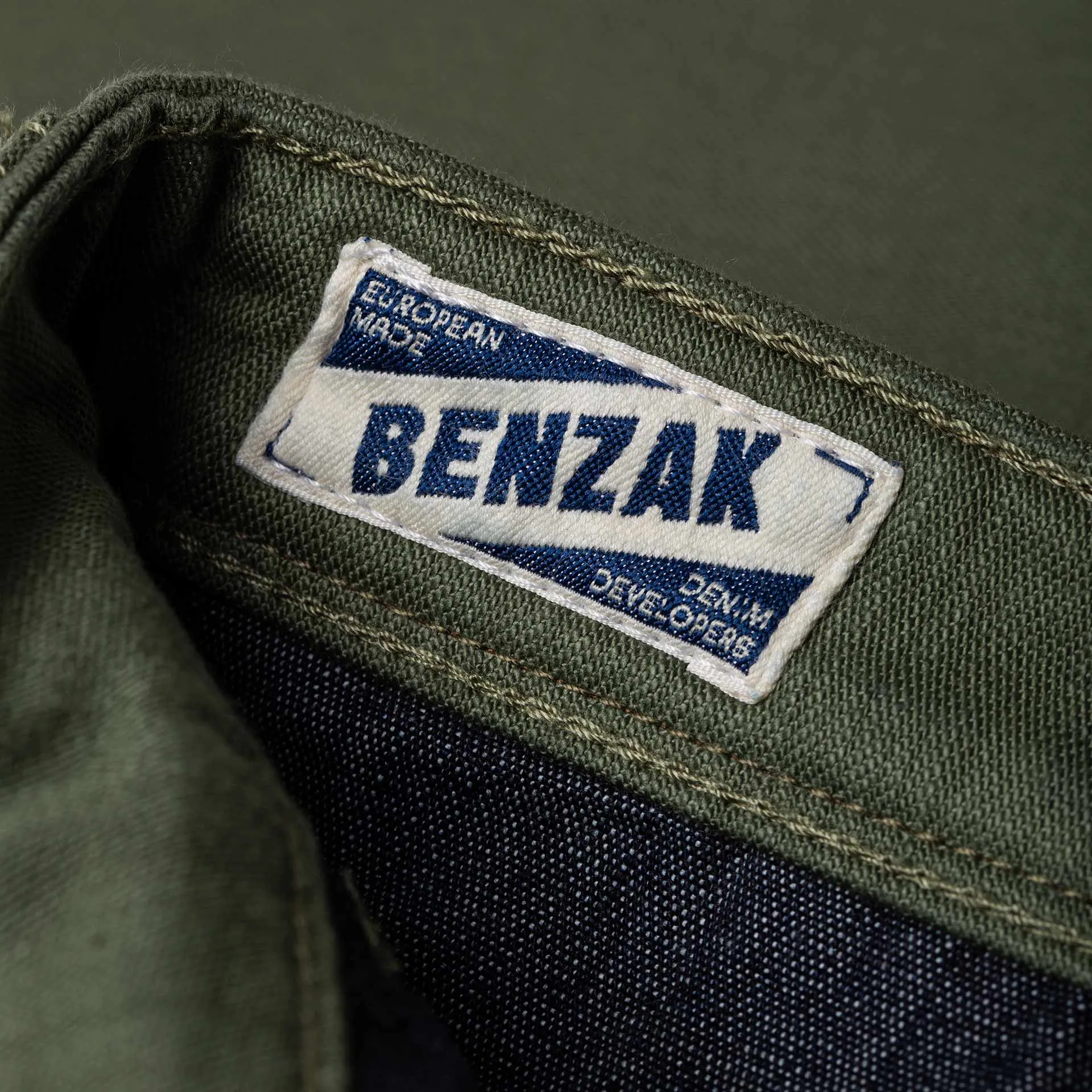 BC-03 STRAIGHT CHINO 10 oz. army green military twill [CORE]