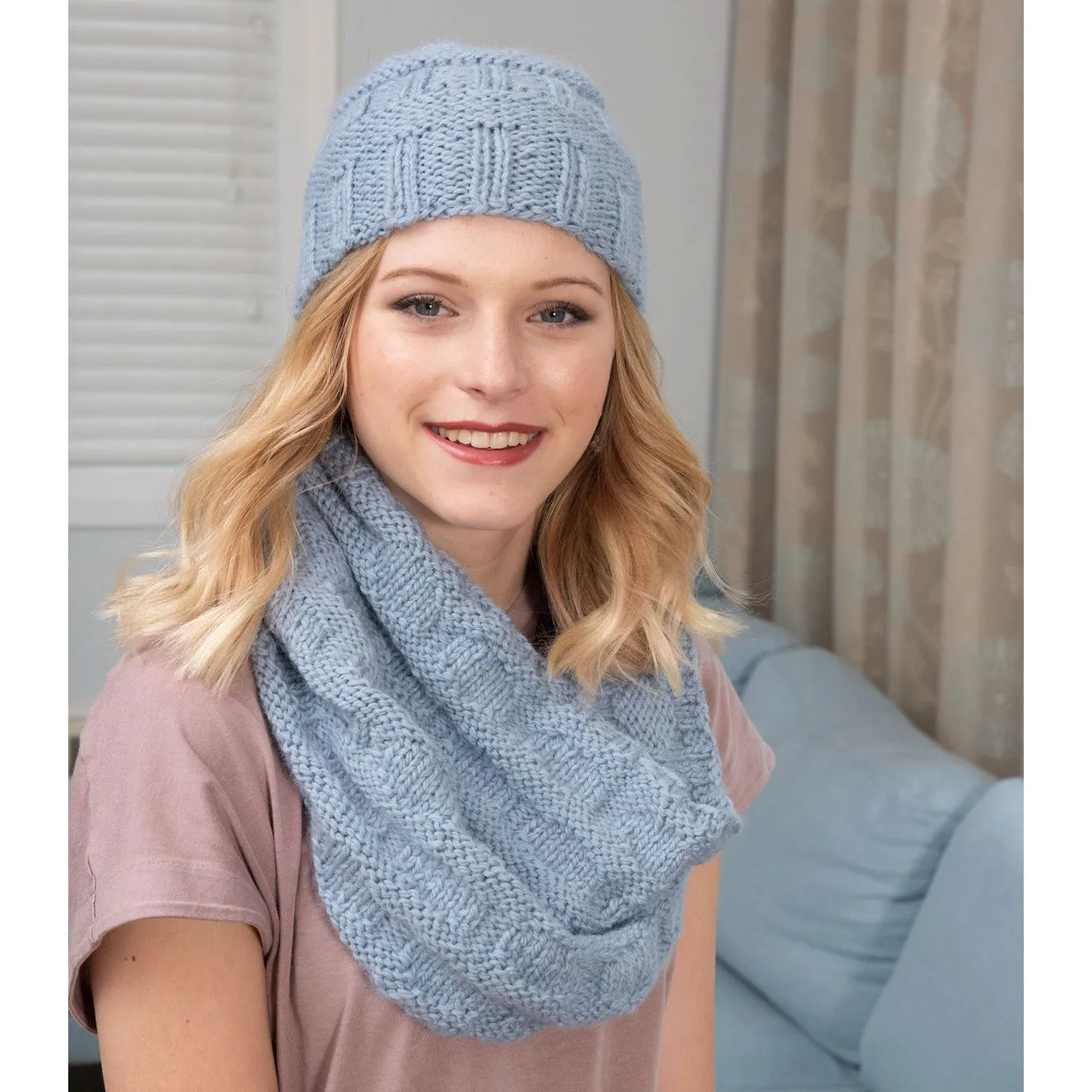 Beanie & Cowl Knitting Pattern (N1594)