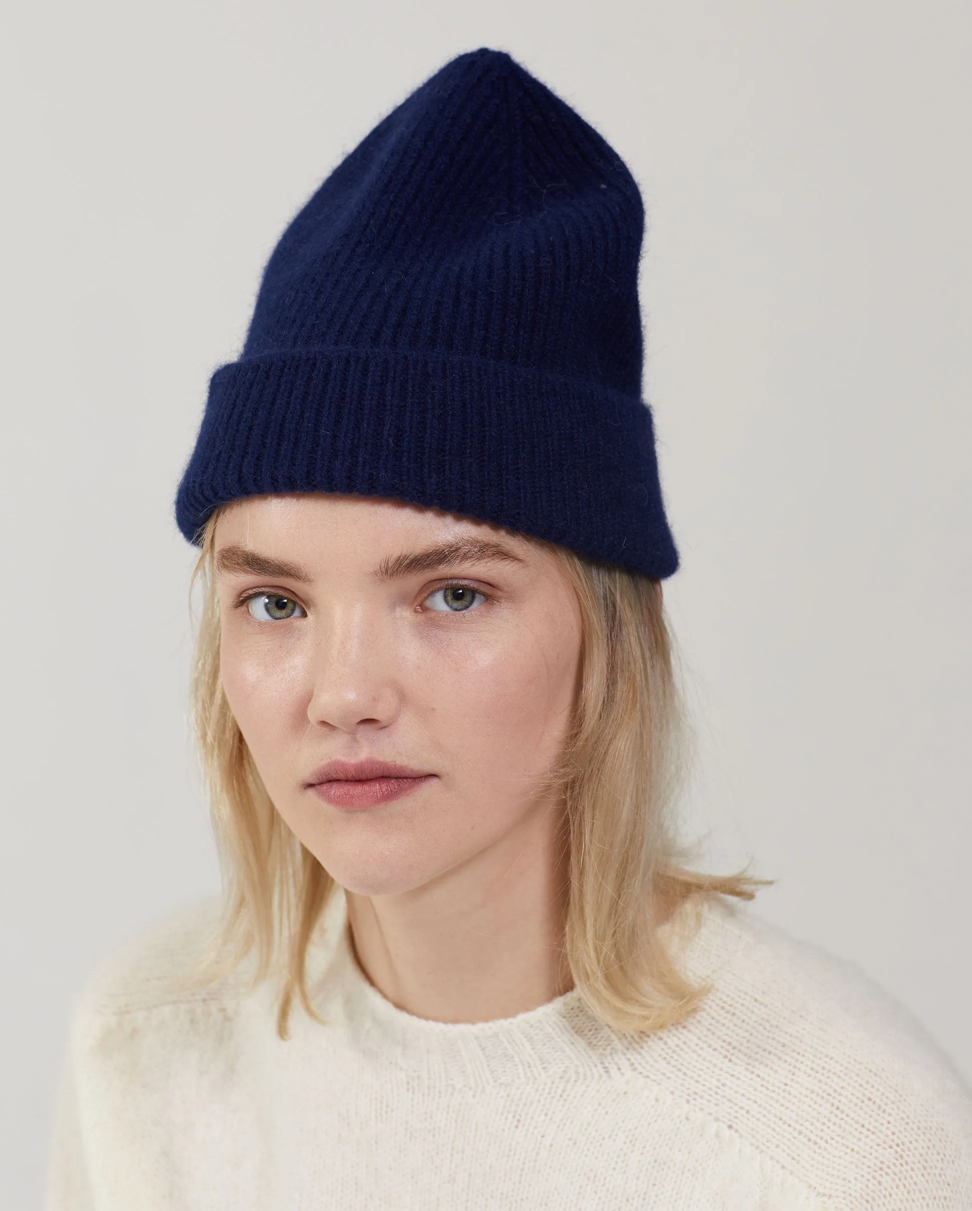 BEANIE / MIDNIGHT