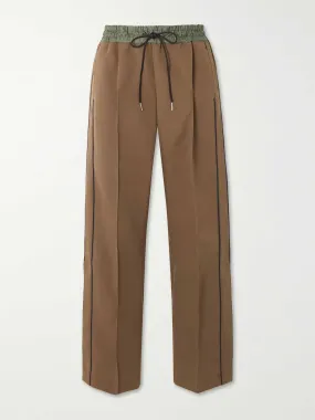 Beige trousers