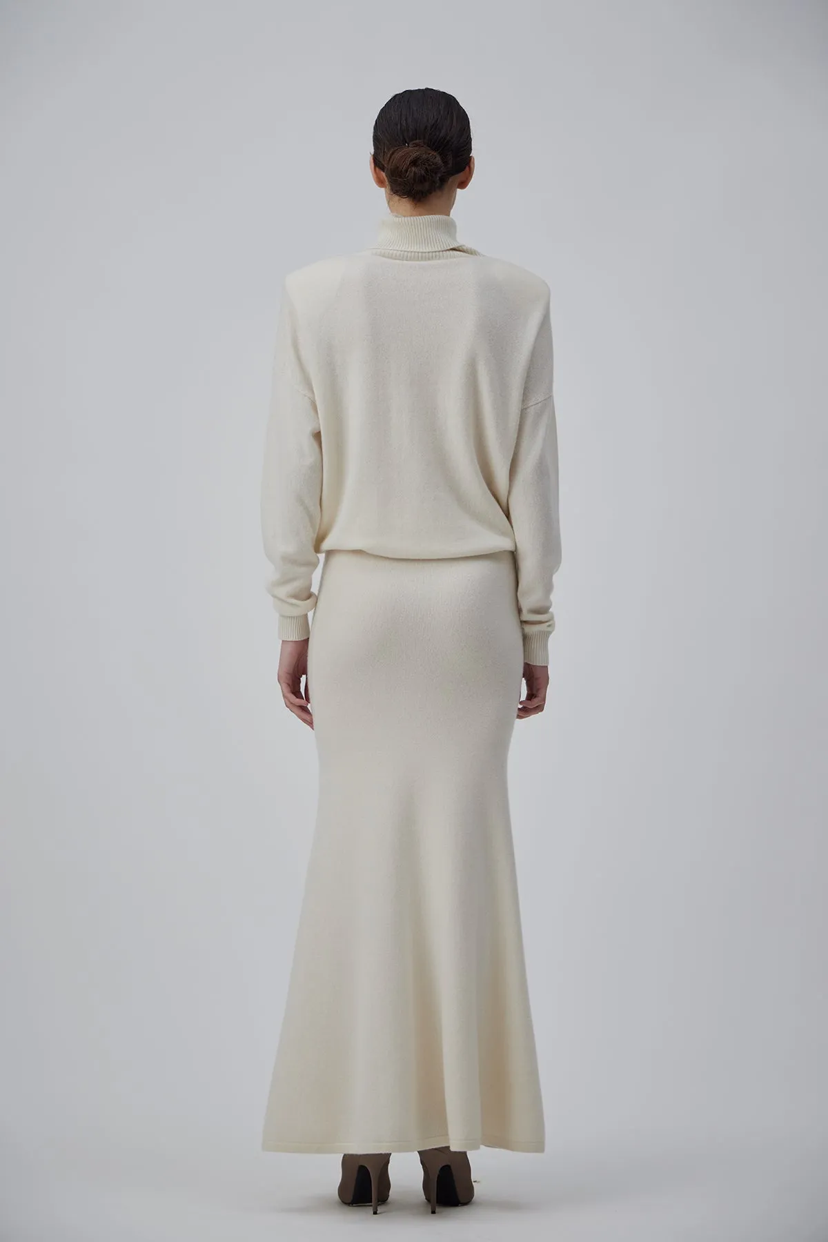 CASHMERE MAXI SKIRT IN TOFU