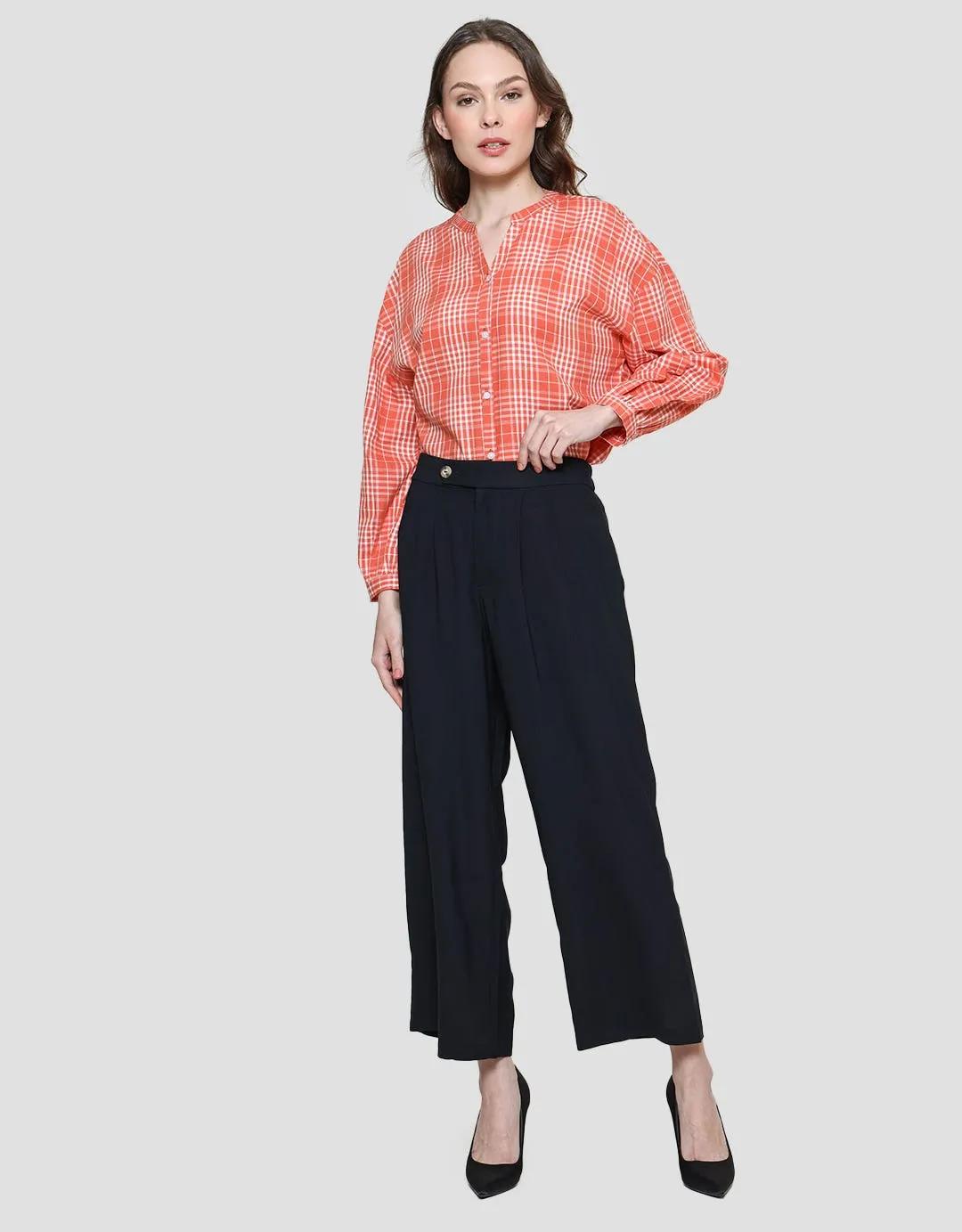 Details Celana Panjang Wide Cullote Overloop Wanita