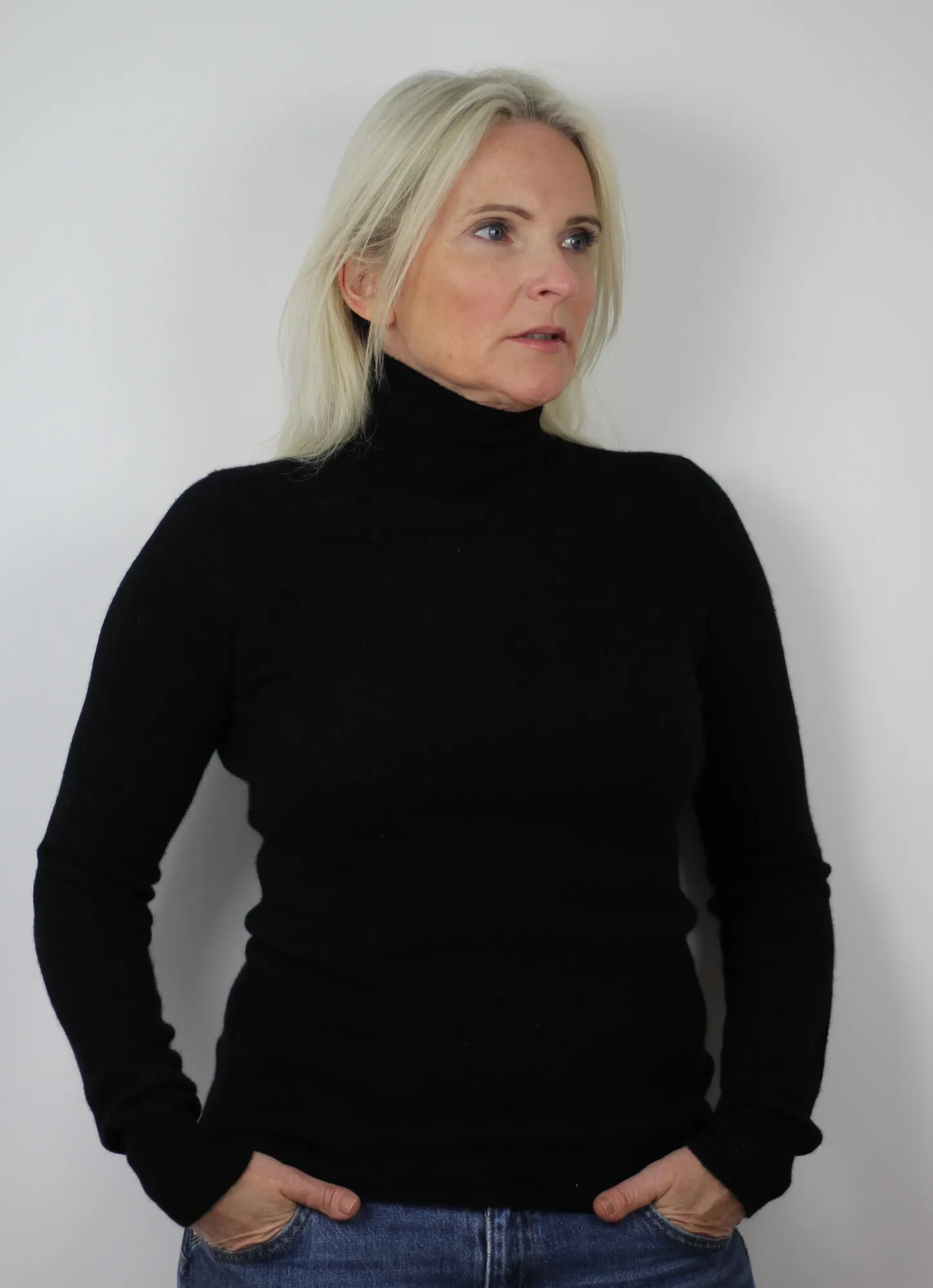 Haymarket Roll Neck Cashmere Black