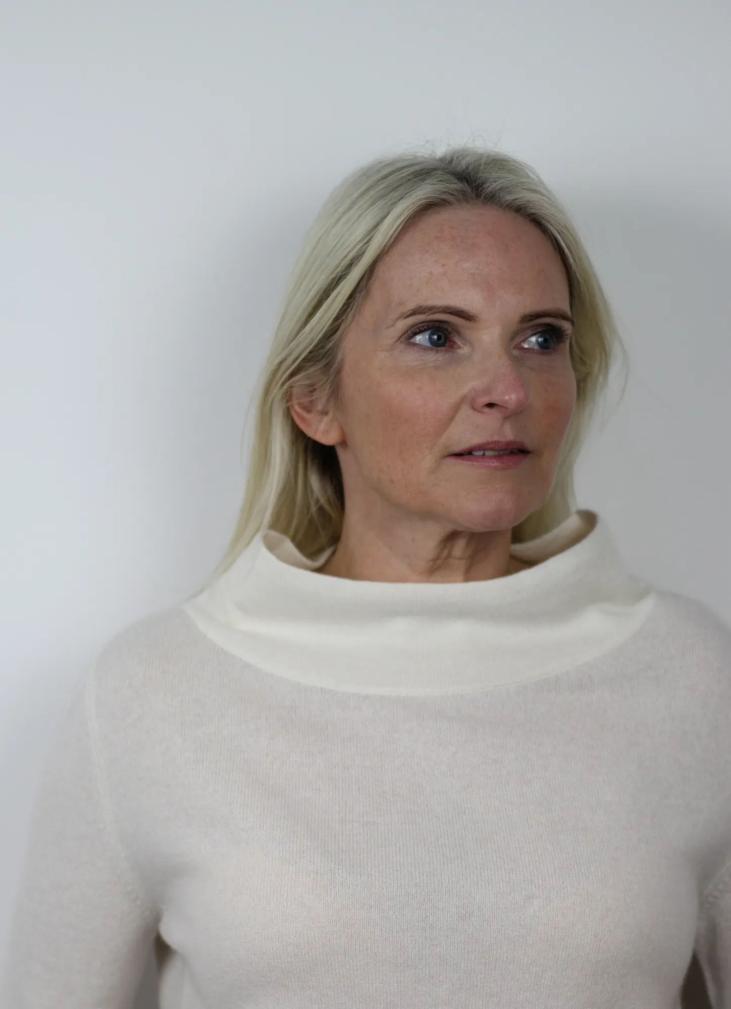 Latimer Turtle Neck White Ice