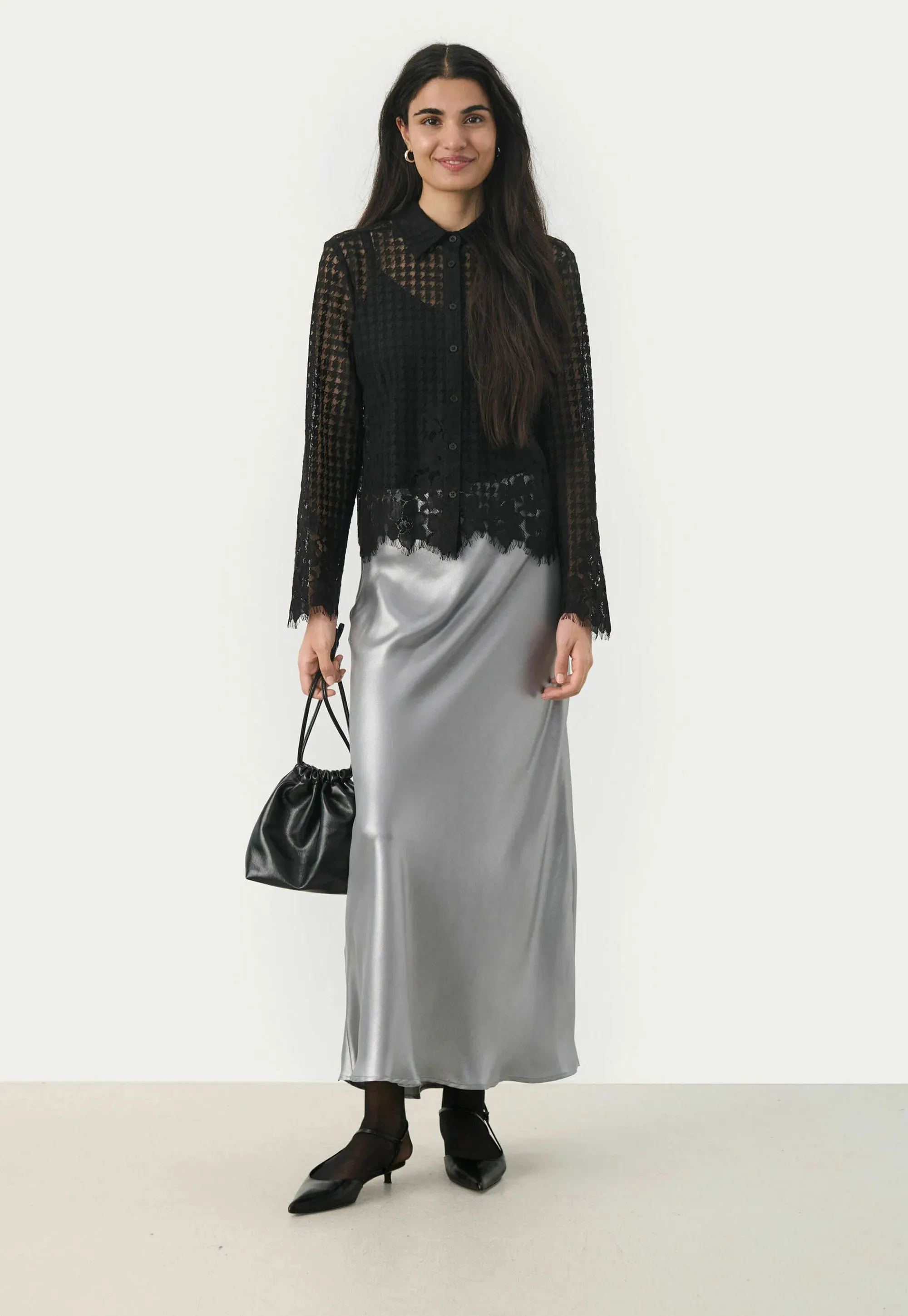 PART TWO LAURINAS SILVER METALLIC SKIRT