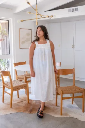 White Dahlia Nightgown