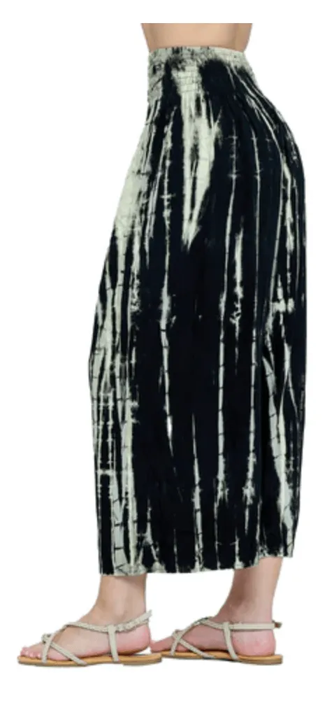 Yak Yeti Tye-Dye Capri w/ Lace Detail Pants 23161